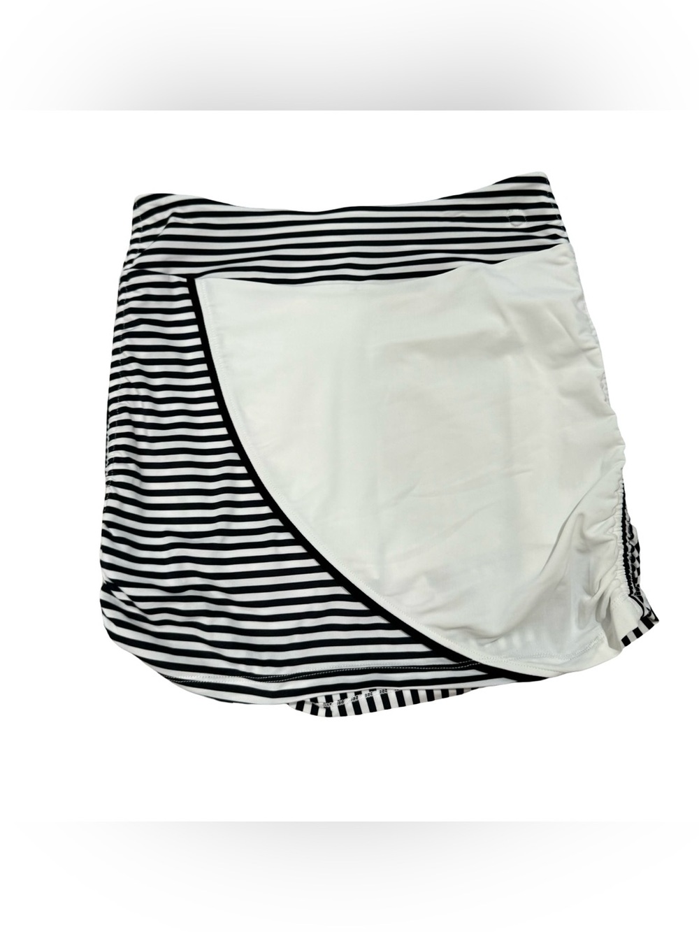SwingDish Women's 16" Olivia Stripe Golf
Skort